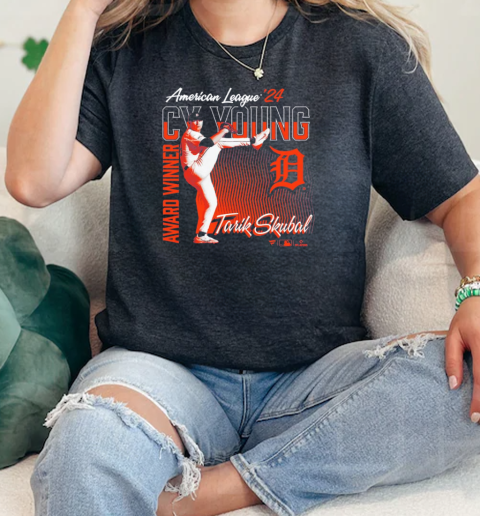 Official Detroit Tigers Tarik Skubal 2024 American League Cy Young Award Winner  Classic Womens T-shirt