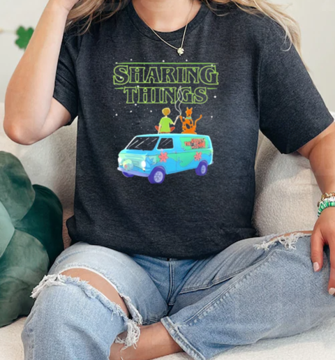 Sharing Things Scooby Doo  Classic Womens T-shirt