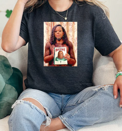 Mike Obama becoming Bigfoot book  Classic Womens T-shirt