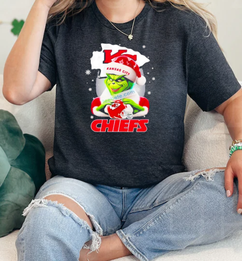 Santa Grinch Kansas City Chiefs In Heart Christmas  Classic Womens T-shirt