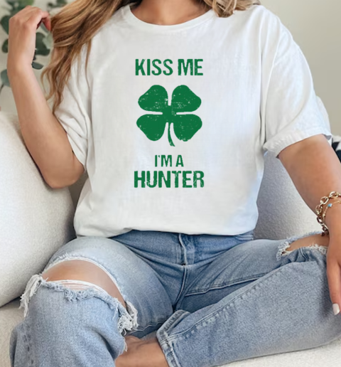 Kiss Me Im A Hunter Shirt St. Patricks Day Hunting  Classic Womens T-shirt