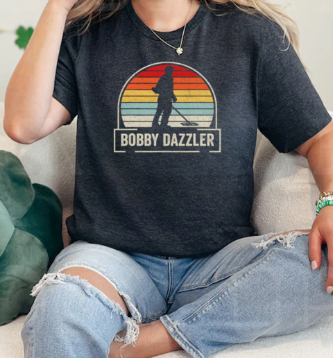 Retro Vintage Bobby Dazzler Treasure Hunting Metal Detecting  Classic Womens T-shirt