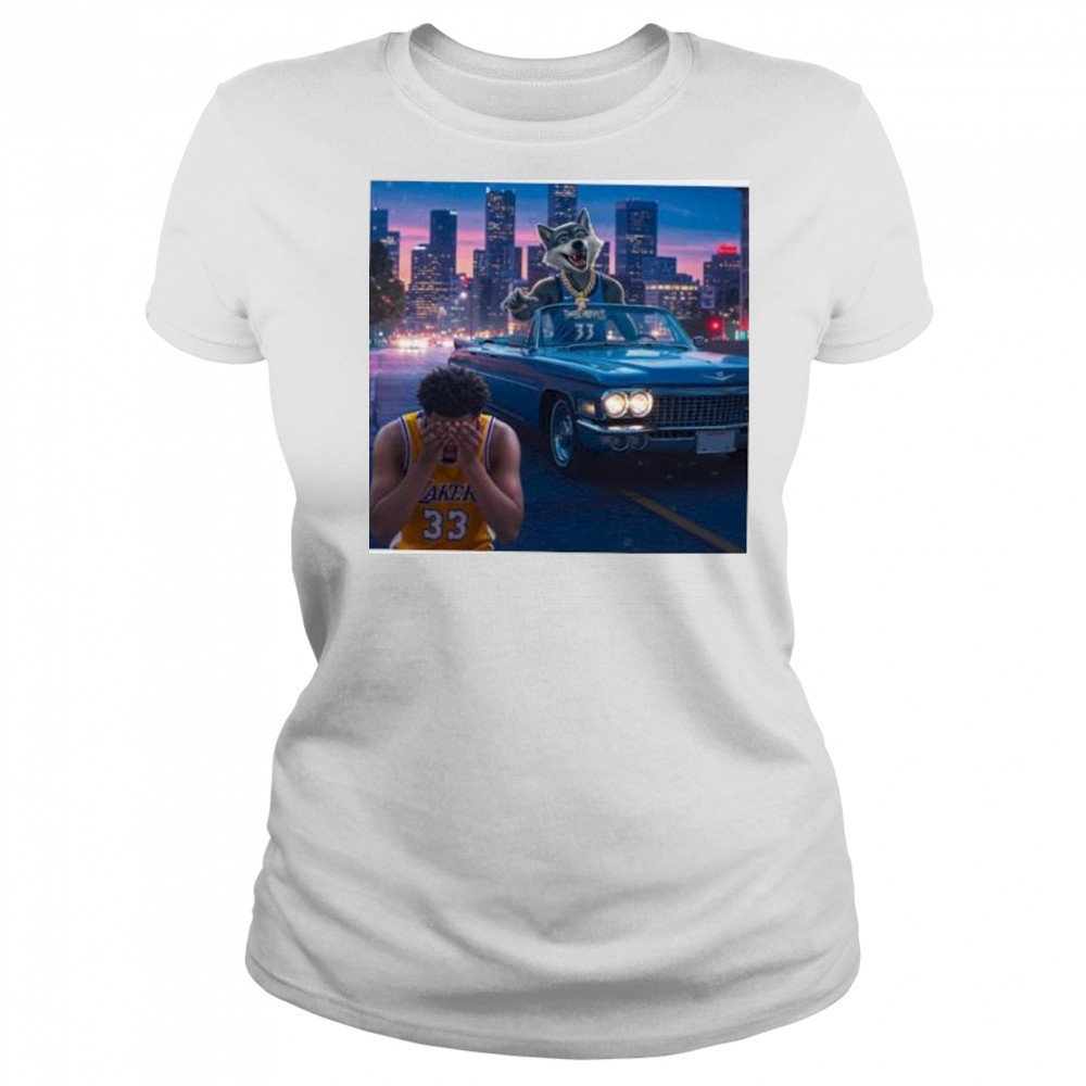 Minnesota Timberwolves beat Los Angeles Lakers skyline mascot shirt Women's T-shirt