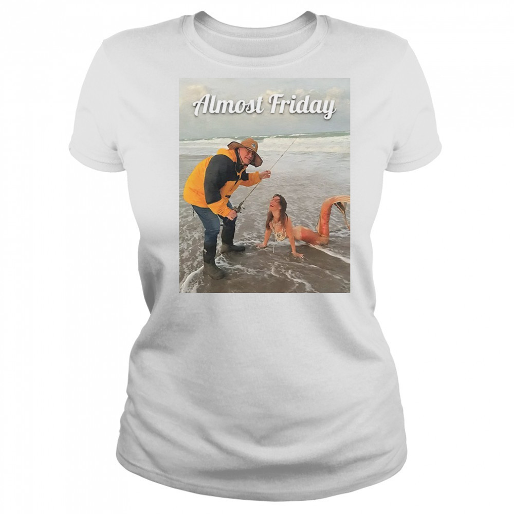 Belichick Fishing Almost Friday shirt Women's T-shirt