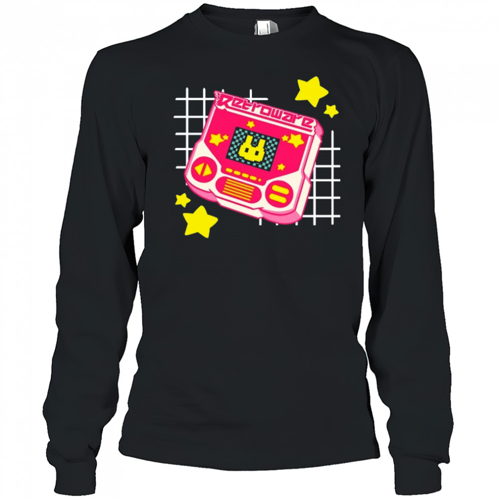 Retroware Handheld T-shirt Long Sleeved