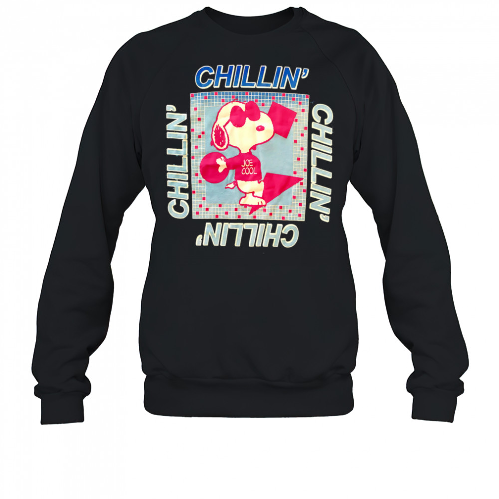 Snoopy doghouse Peanuts chillin shirt Sweatshirt