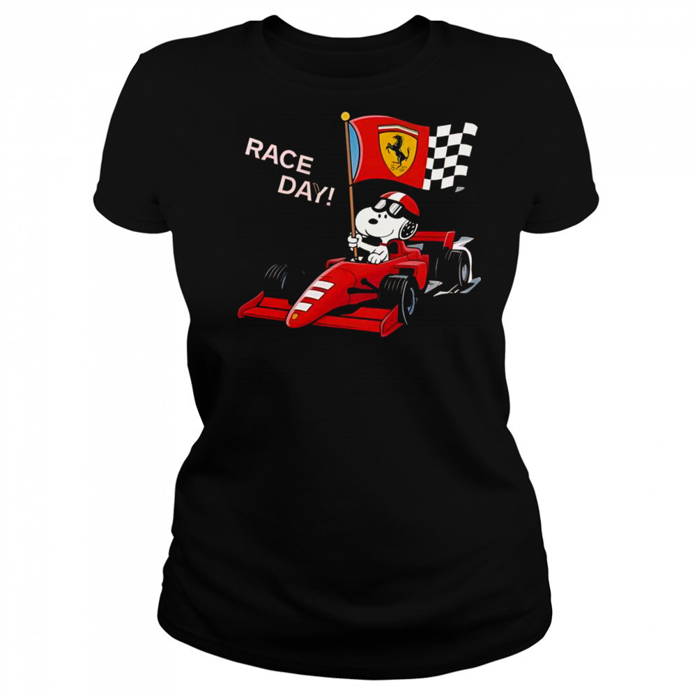 Top Ferrari Snoopy F1 Race Day T-Shirt Women's T-shirt