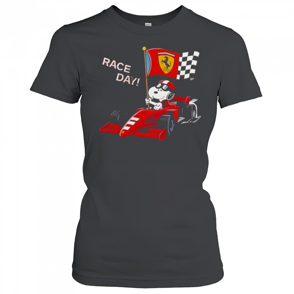 Top Ferrari Snoopy F1 Race Day T-Shirt Women's T-shirt