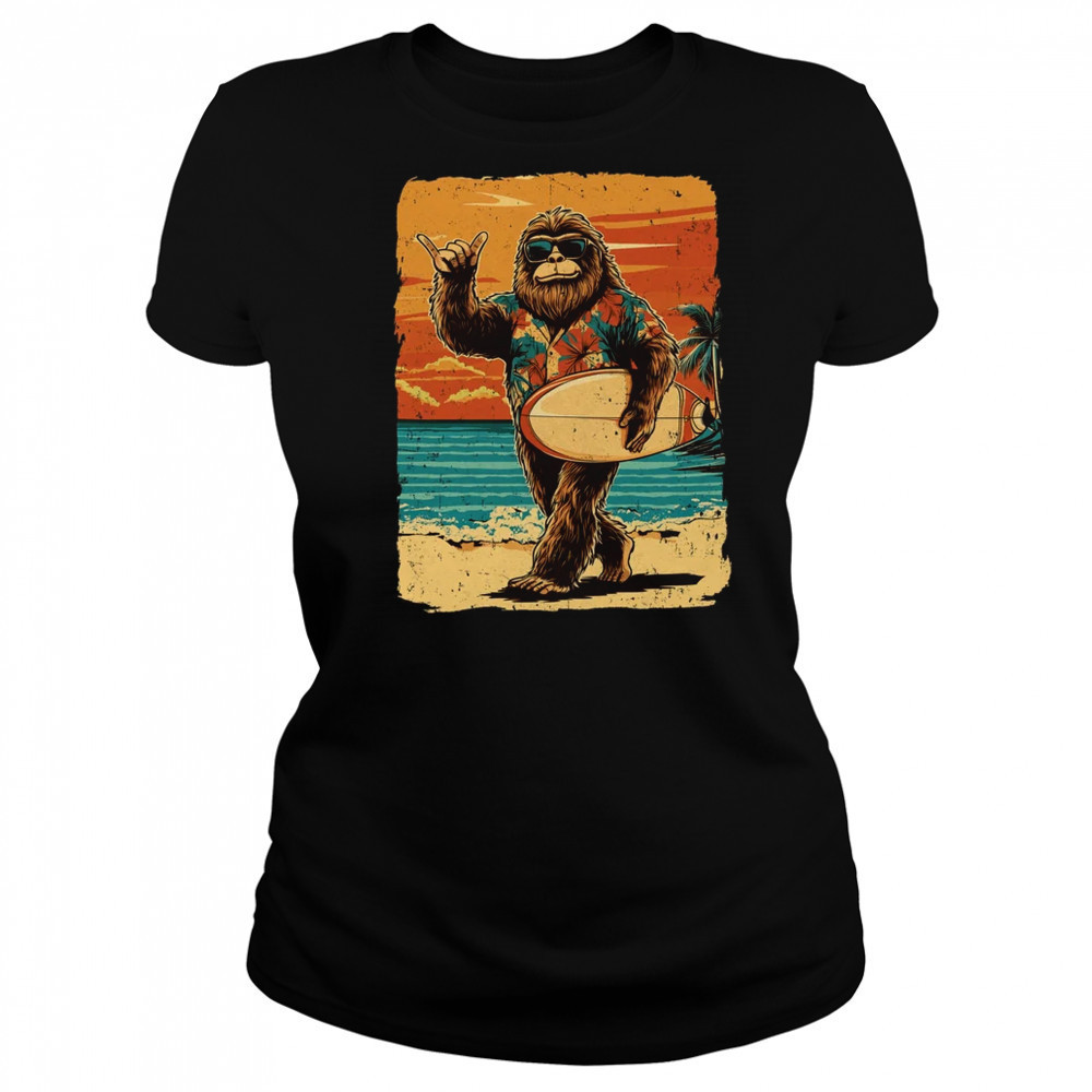 Bigfoot Aloha Hawaiian Surfing Tropical Beach Surfer shirt Women's T-shirt