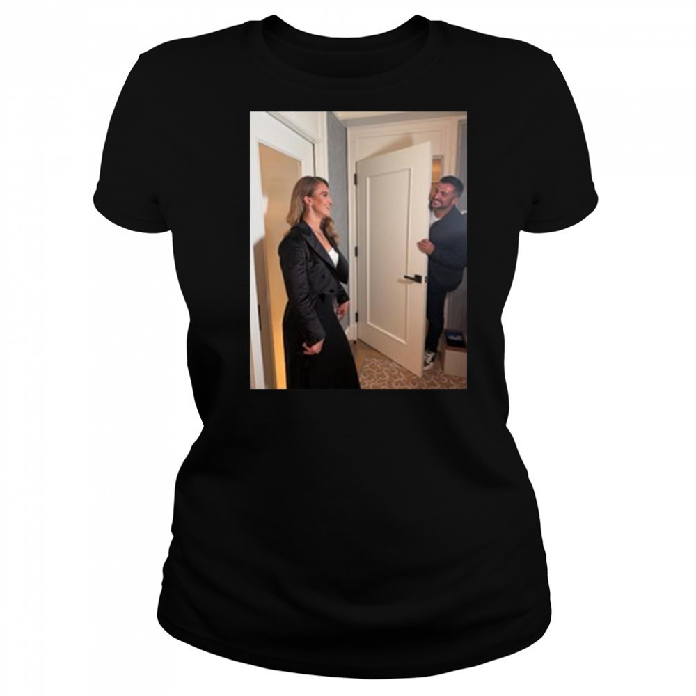 Natasha Peep Sabrina Ionescu and Hroniss Grasu t-shirt Women's T-shirt