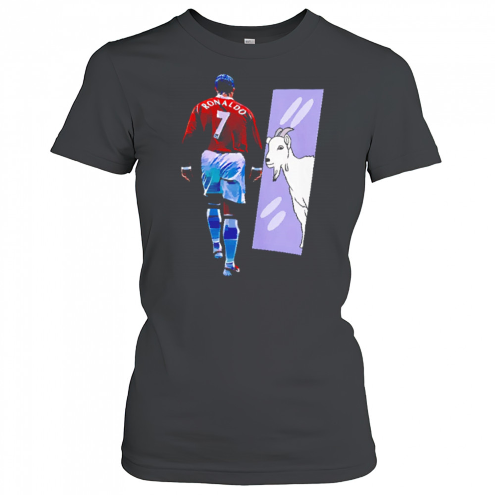 Ronaldo g.o.a.t shirt Women's T-shirt