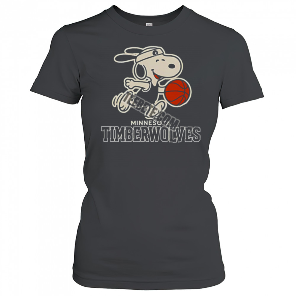 Minnesota Timberwolves Vs Snoopy Player Basketball Shirt Women's T-shirt