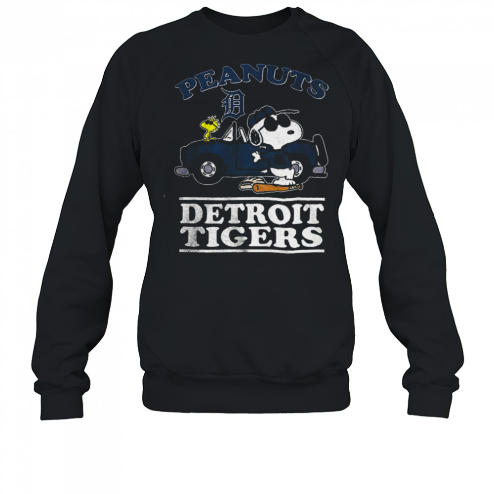 Detroit Tigers Peanuts Snoopy driving car shirt Sweatshirt