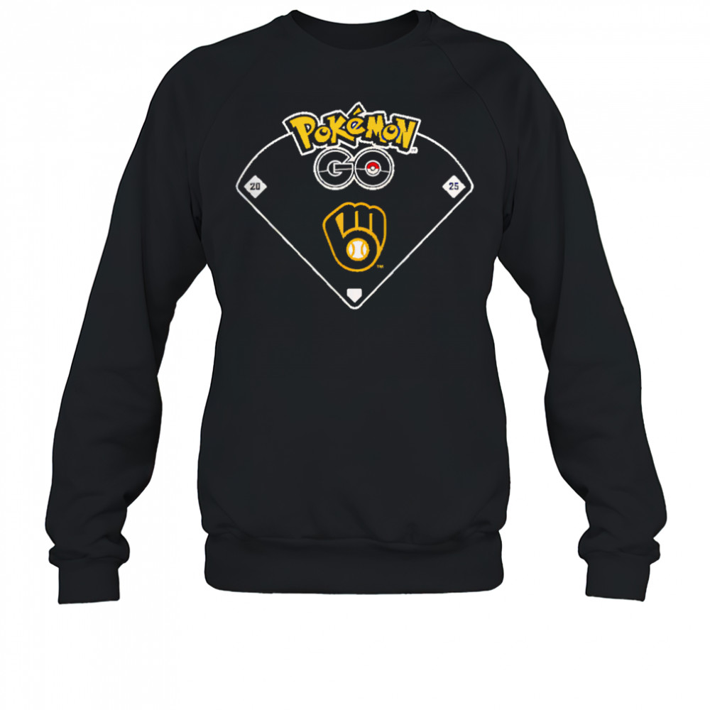Pokemon Go Milwaukee Brewers 2025 shirt Sweatshirt