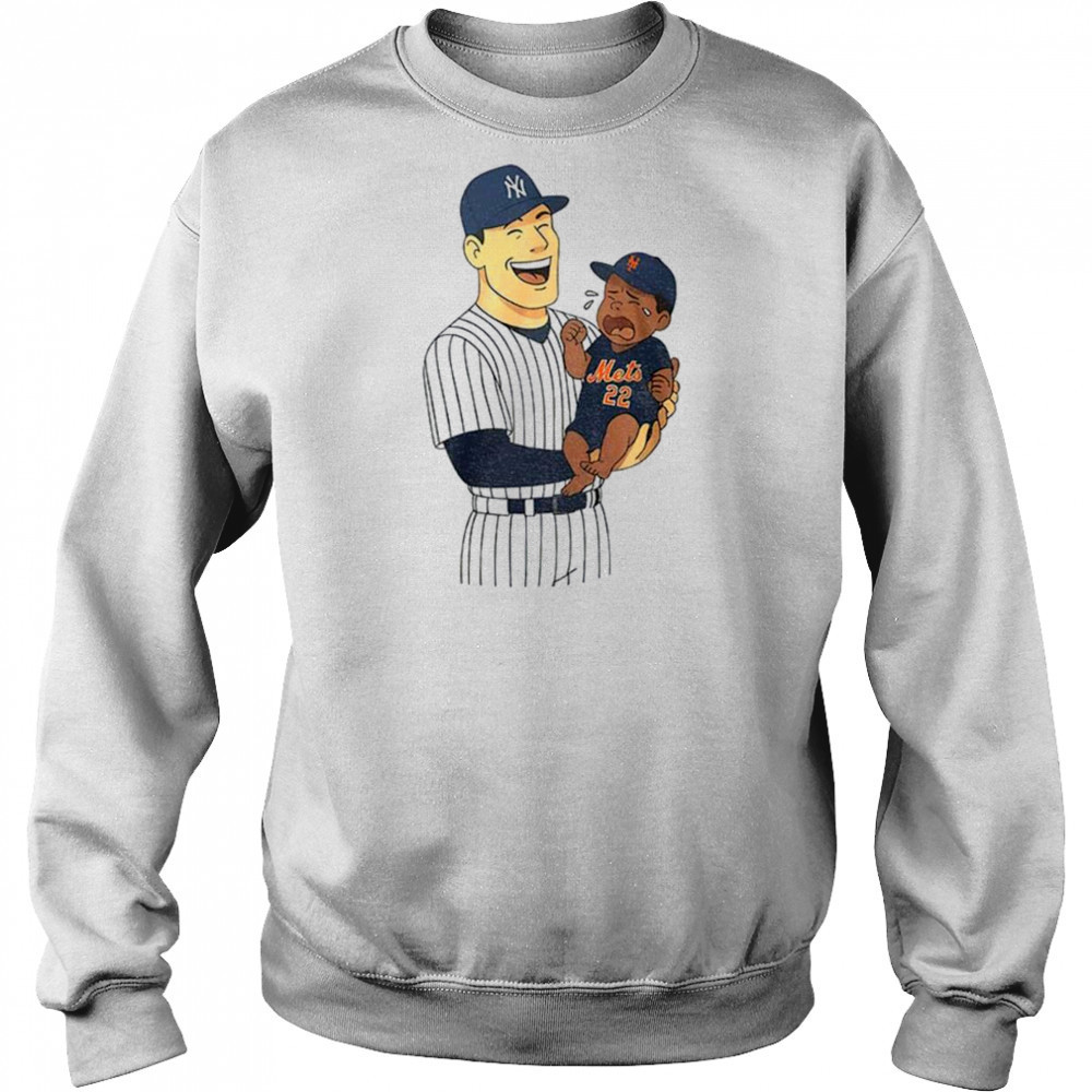 Aaron Judge Carrying Juan Soto baby crying MLB shirt Hoodie