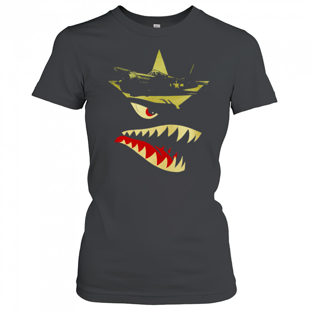 Military Fighter Plane Star Emblem Angry Shark Mouth Graphic Vintage War Art shirt Women's T-shirt