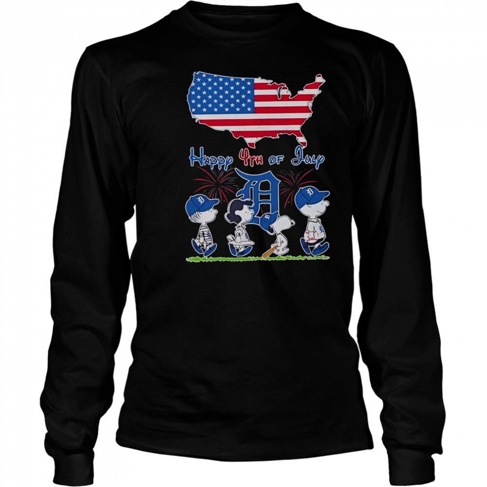 Detroit Tigers Snoopy And Friends Happy 4th Of July Flag American T-Shirt Long Sleeved