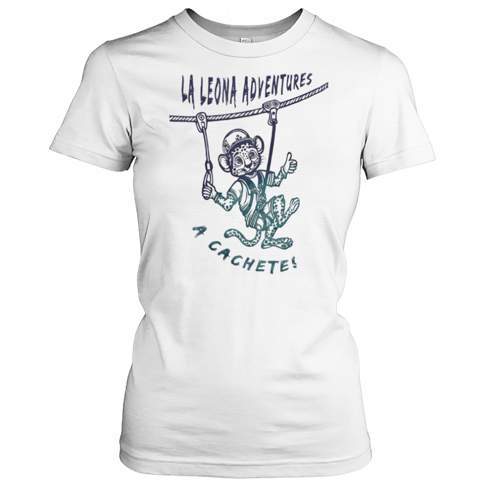 La Leona Adventures a cachete shirt Women's T-shirt