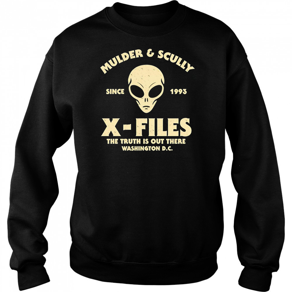 Mulder and Scully x-files the truth is out there shirt Hoodie