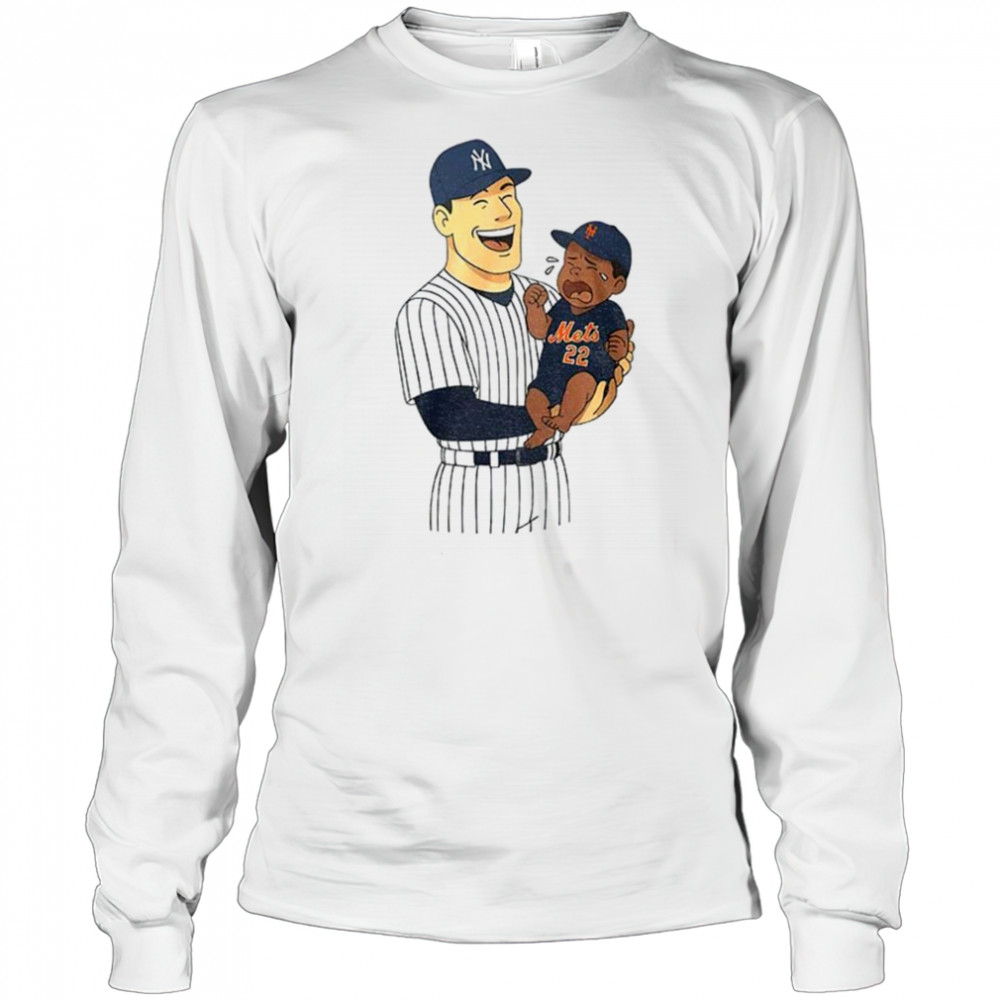 Aaron Judge Carrying Juan Soto baby crying MLB shirt Long Sleeved