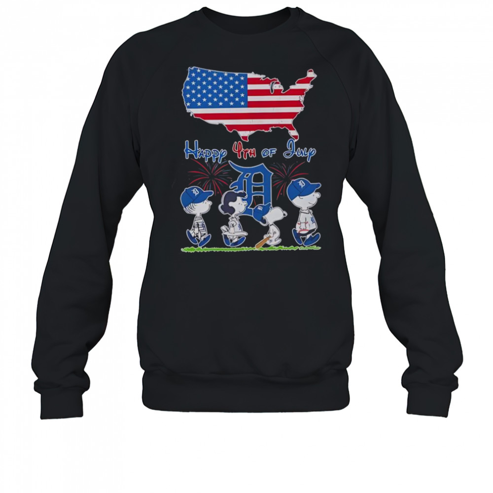 Detroit Tigers Snoopy And Friends Happy 4th Of July Flag American T-Shirt Sweatshirt