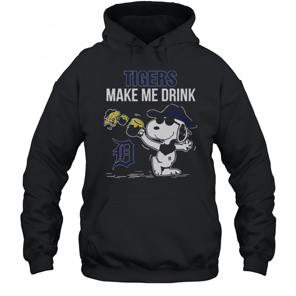 Snoopy And Woodstock Detroit Tigers Make Me Drink T-Shirt Hoodie
