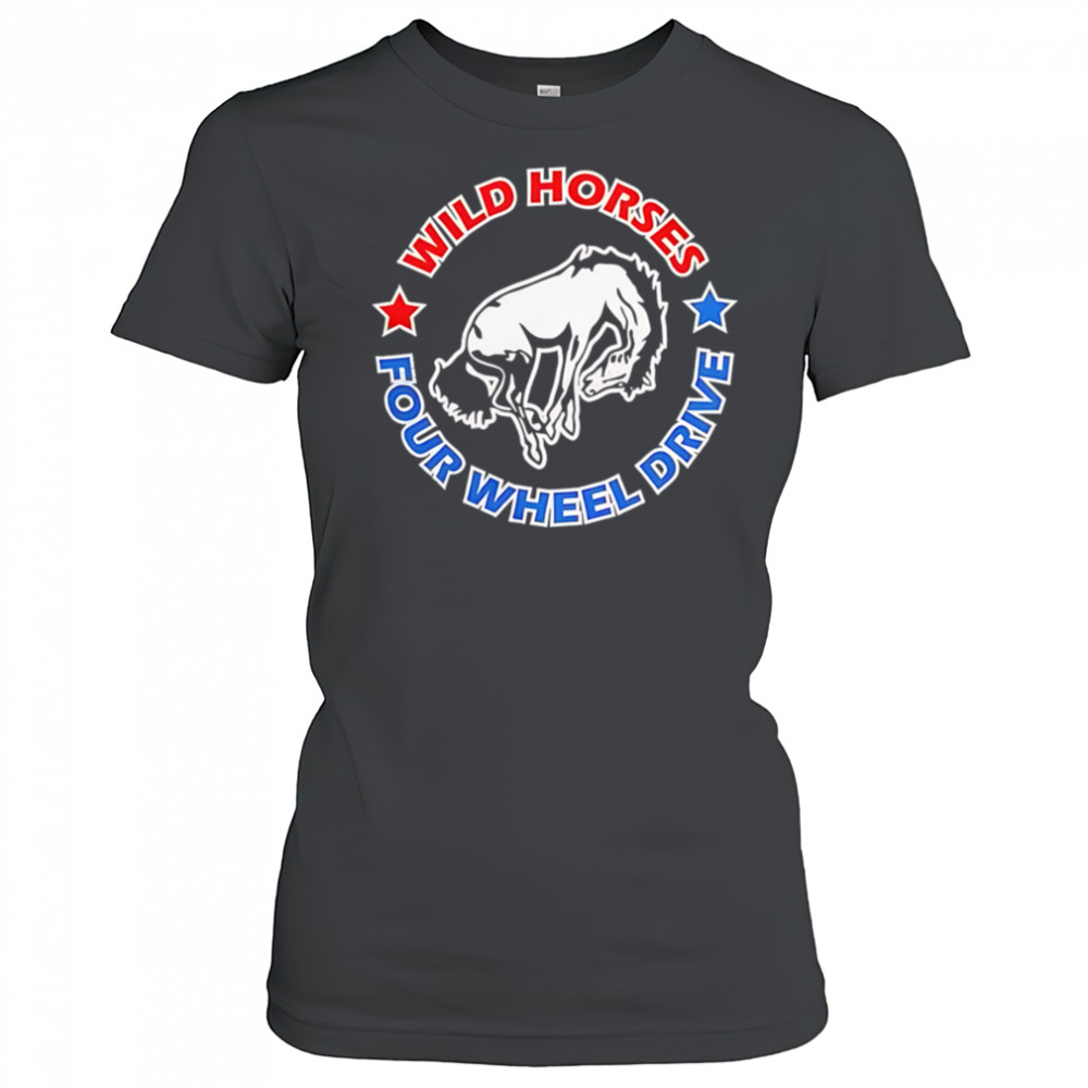 Wild horses four wheel drive shirt Women's T-shirt