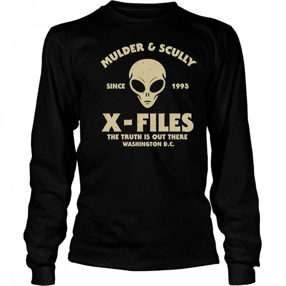 Mulder And Scully X-Files The Truth Is Out There T-Shirt Long Sleeved
