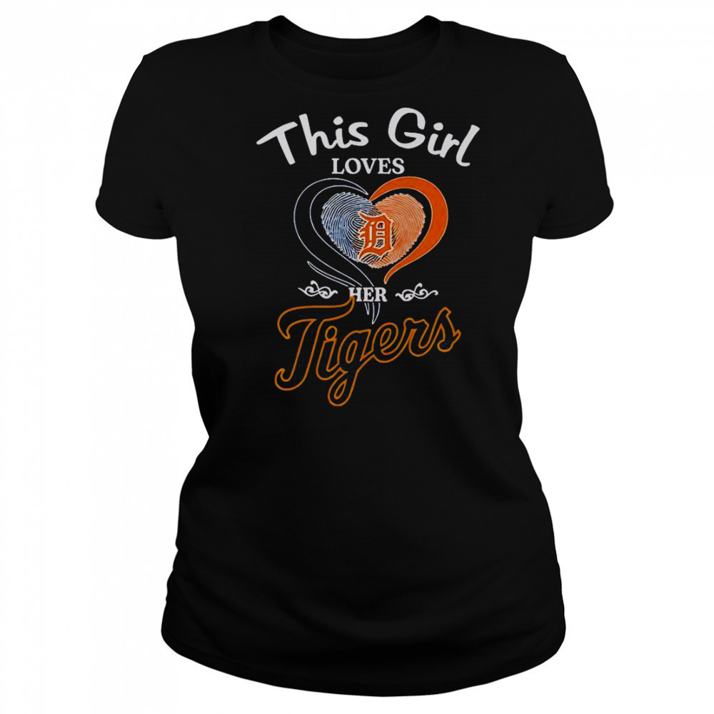Detroit Tigers This Girl Loves Her Heart Fingerprint T-Shirt Women's T-shirt