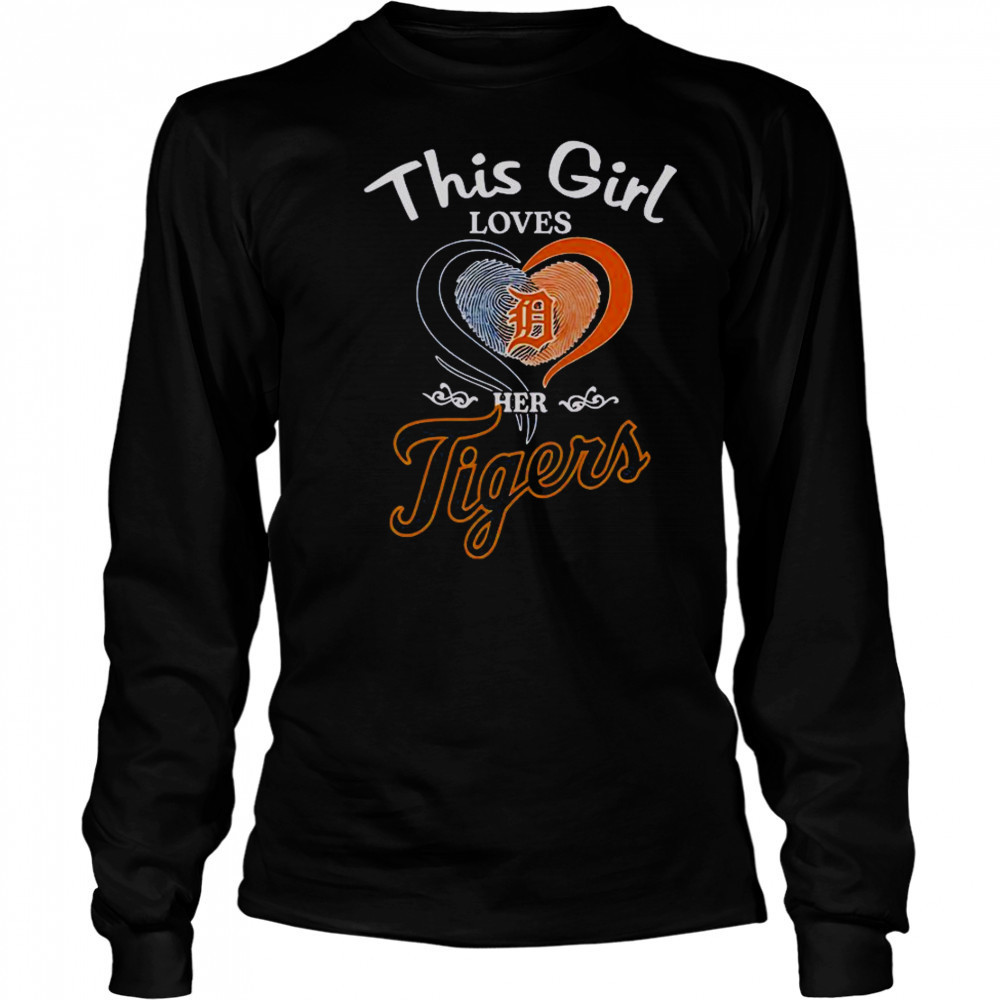 Detroit Tigers This Girl Loves Her Heart Fingerprint T-Shirt Long Sleeved