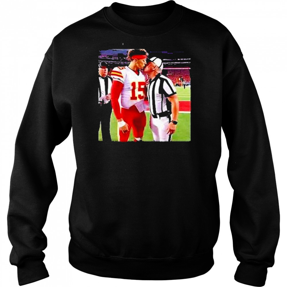Patrick Mahomes Kissing Nfl Referee Shirt Hoodie