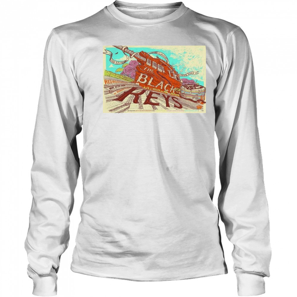 The Black Keys At Red Rocks Amphitheatre On May 27 2025 Shirt Long Sleeved