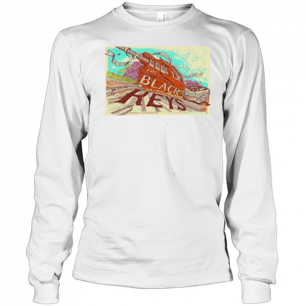The Black Keys At Red Rocks Amphitheatre On May 27 2025 Shirt Long Sleeved