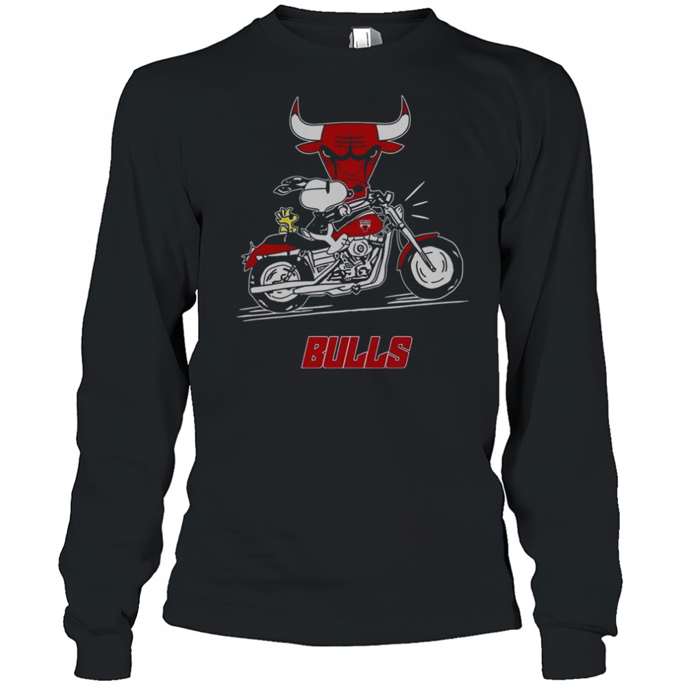 Snoopy And Woodstock Driving Motorbike Chicago Bulls T-Shirt Long Sleeved
