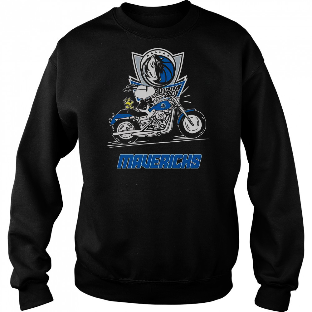 Snoopy And Woodstock Driving Motorbike Dallas Mavericks T-Shirt Hoodie