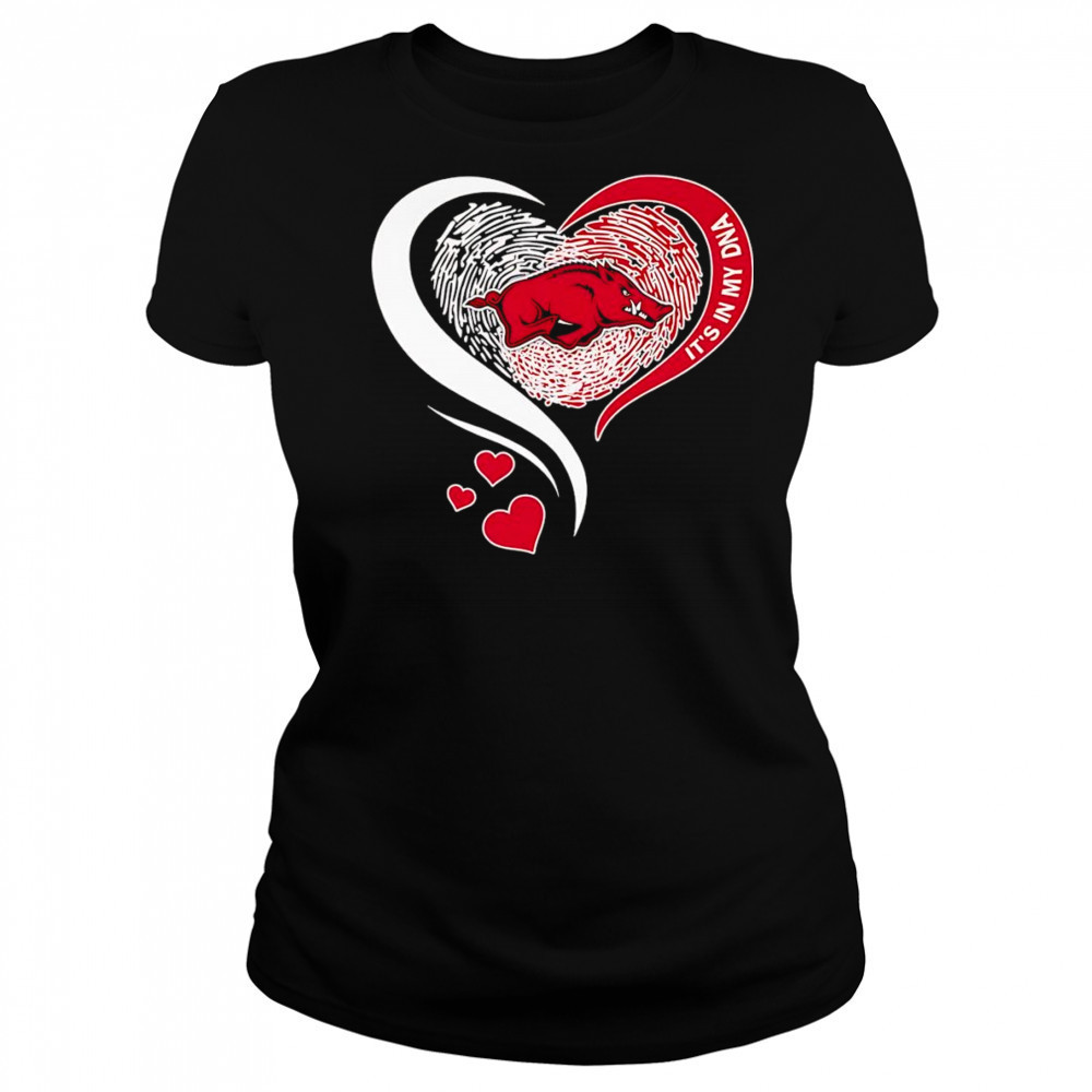 Fingerprint heart it’s in my DNA Arkansas Razorbacks shirt Women's T-shirt