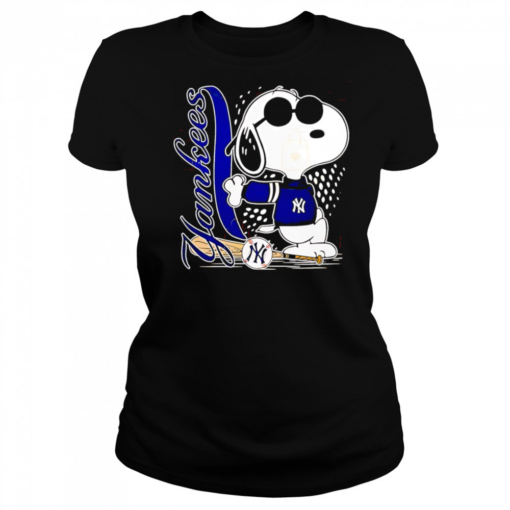 New York Yankees Snoopy pose shirt Women's T-shirt