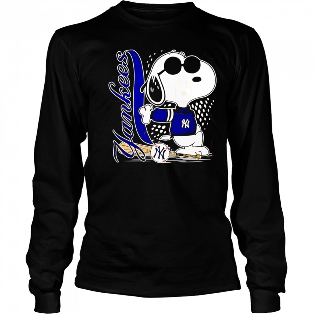 New York Yankees Snoopy pose shirt Long Sleeved