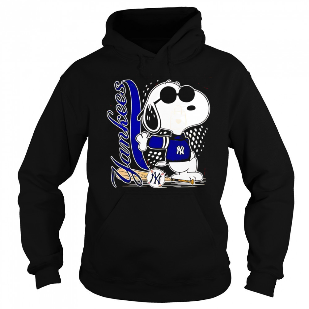 New York Yankees Snoopy pose shirt Sweatshirt