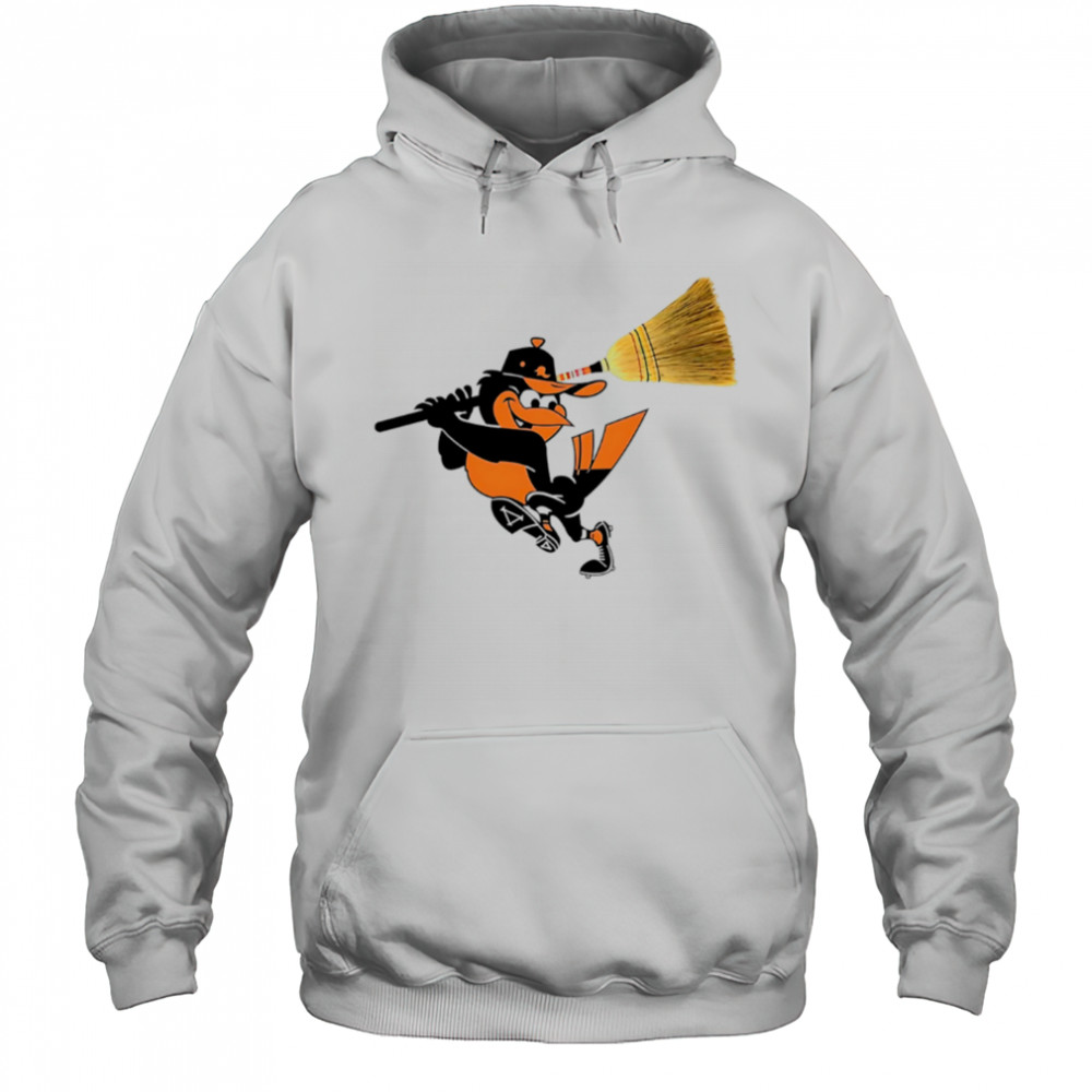Baltimore Orioles mascot hold a broom shirt Hoodie