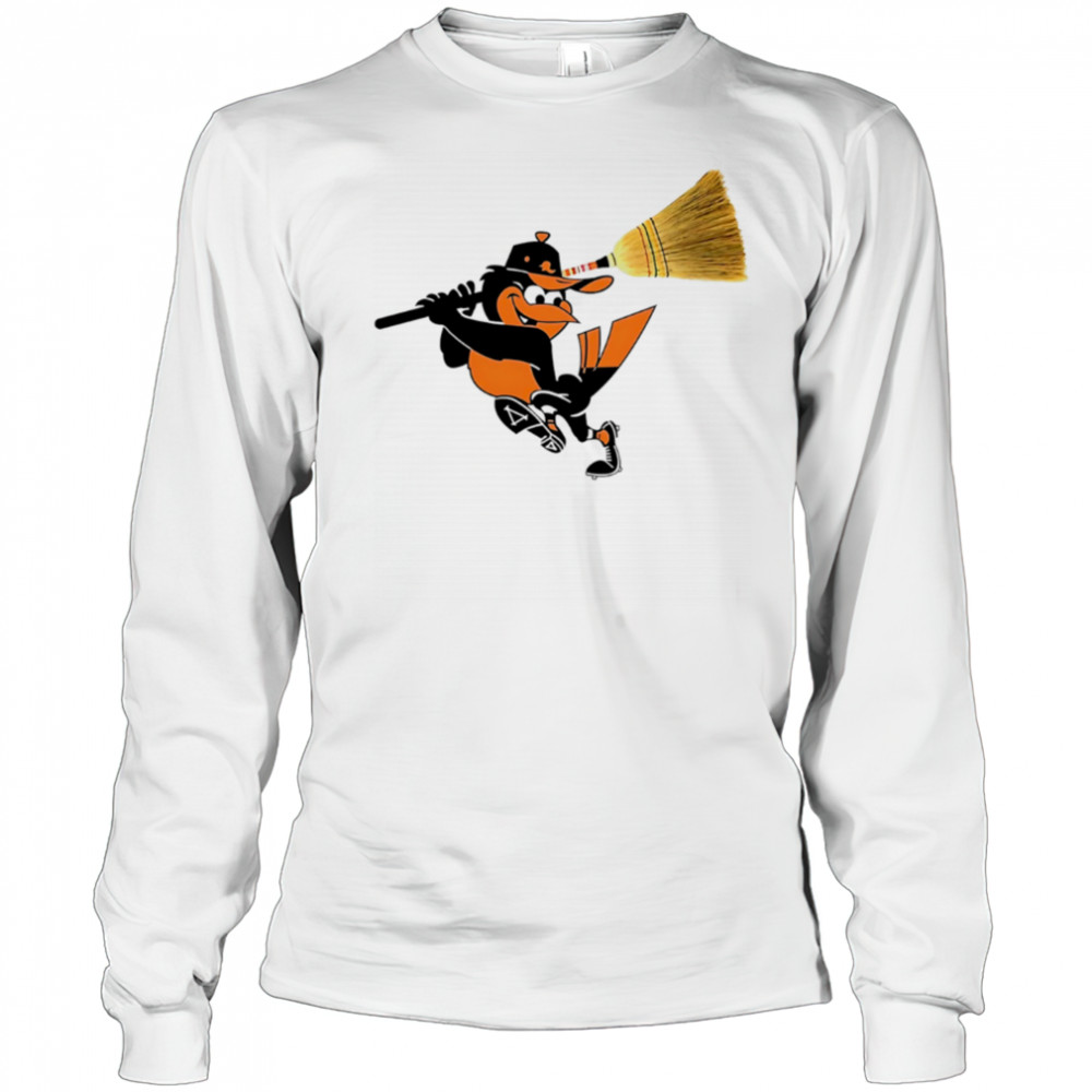 Baltimore Orioles mascot hold a broom shirt Long Sleeved