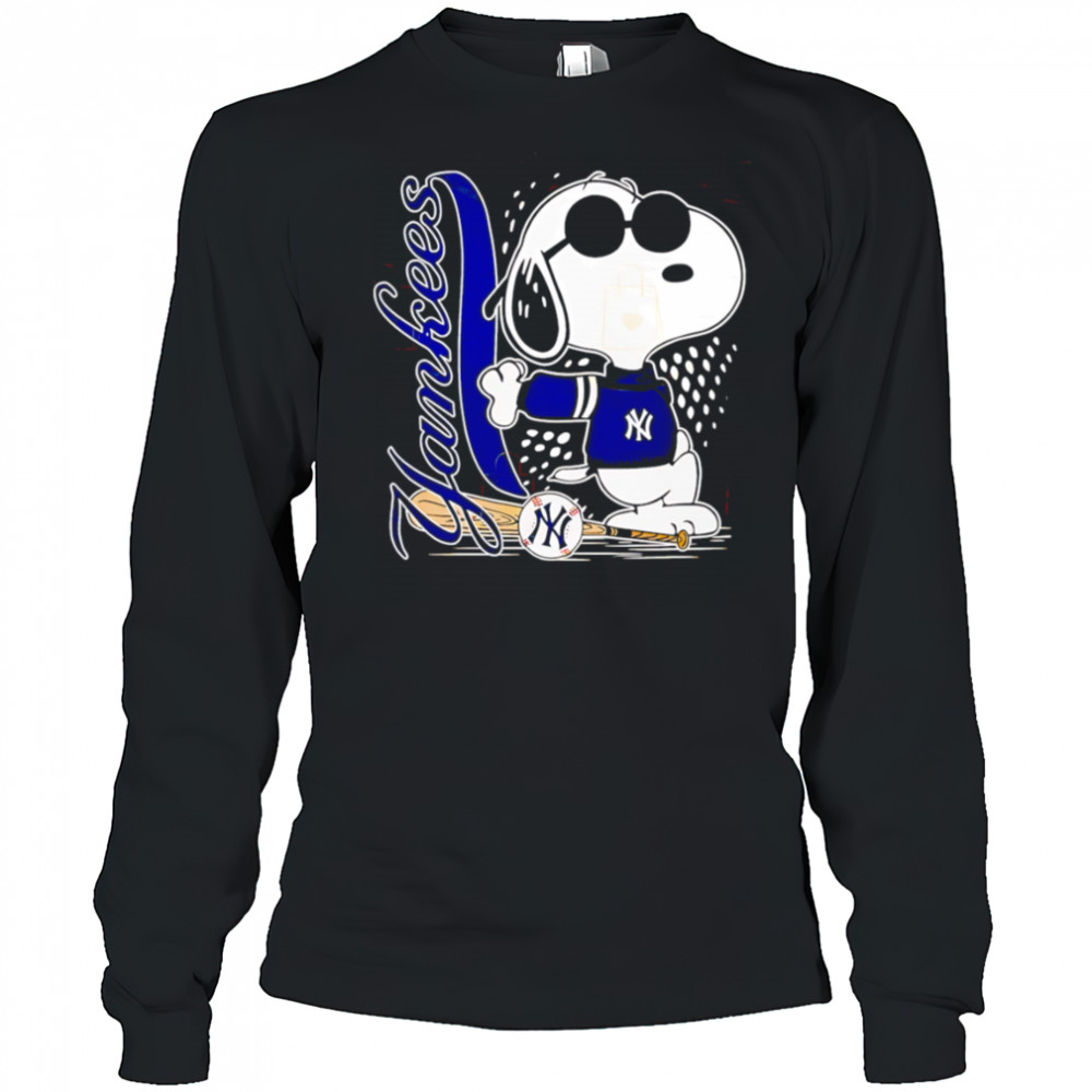 New York Yankees Snoopy pose shirt Long Sleeved