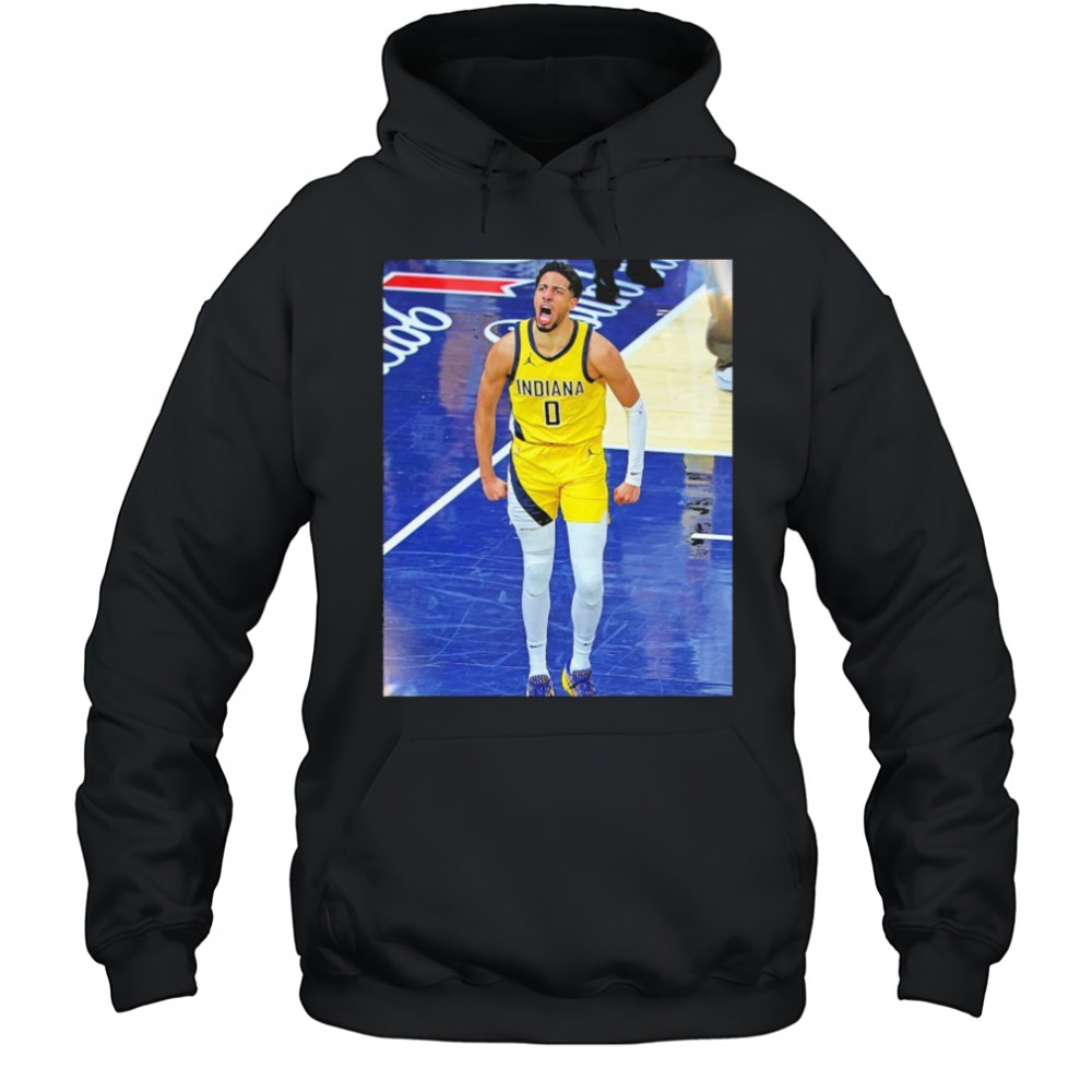Tyrese Haliburton Indiana Pacers Game Frames T-Shirt Hoodie