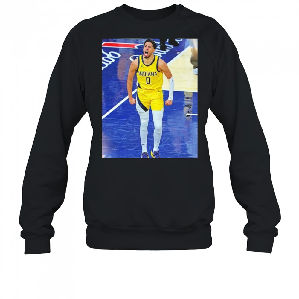 Tyrese Haliburton Indiana Pacers Game Frames T-Shirt Sweatshirt
