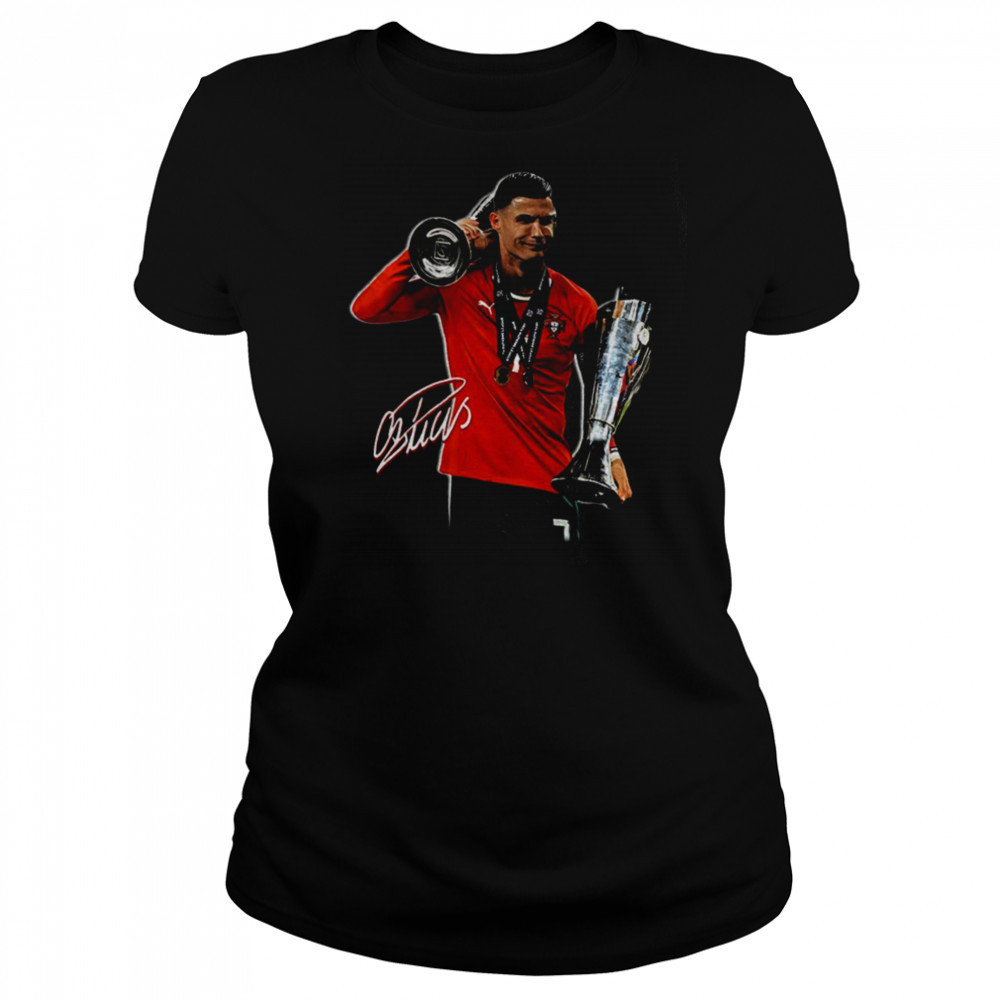 Cristiano Ronaldo holding Trophy UEFA Nations League 2025 signature shirt Women's T-shirt