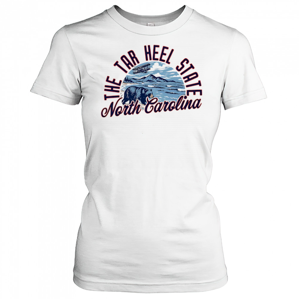 The Tar Heel State North Carolina Skyline Sunset shirt Women's T-shirt