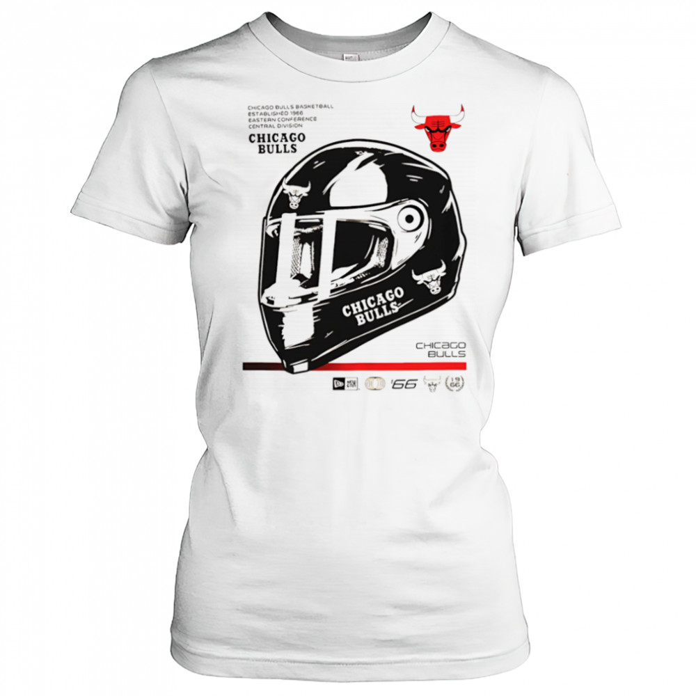 Chicago Bulls Racing Helmet vintage shirt Women's T-shirt