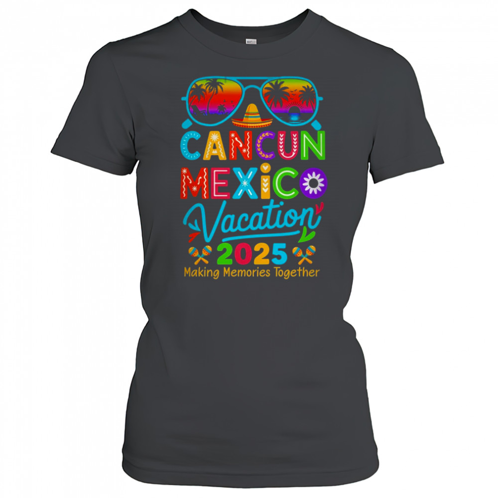Cancun Mexico Vacation Beach 2025 Trip Matching Group Squad shirt Women's T-shirt