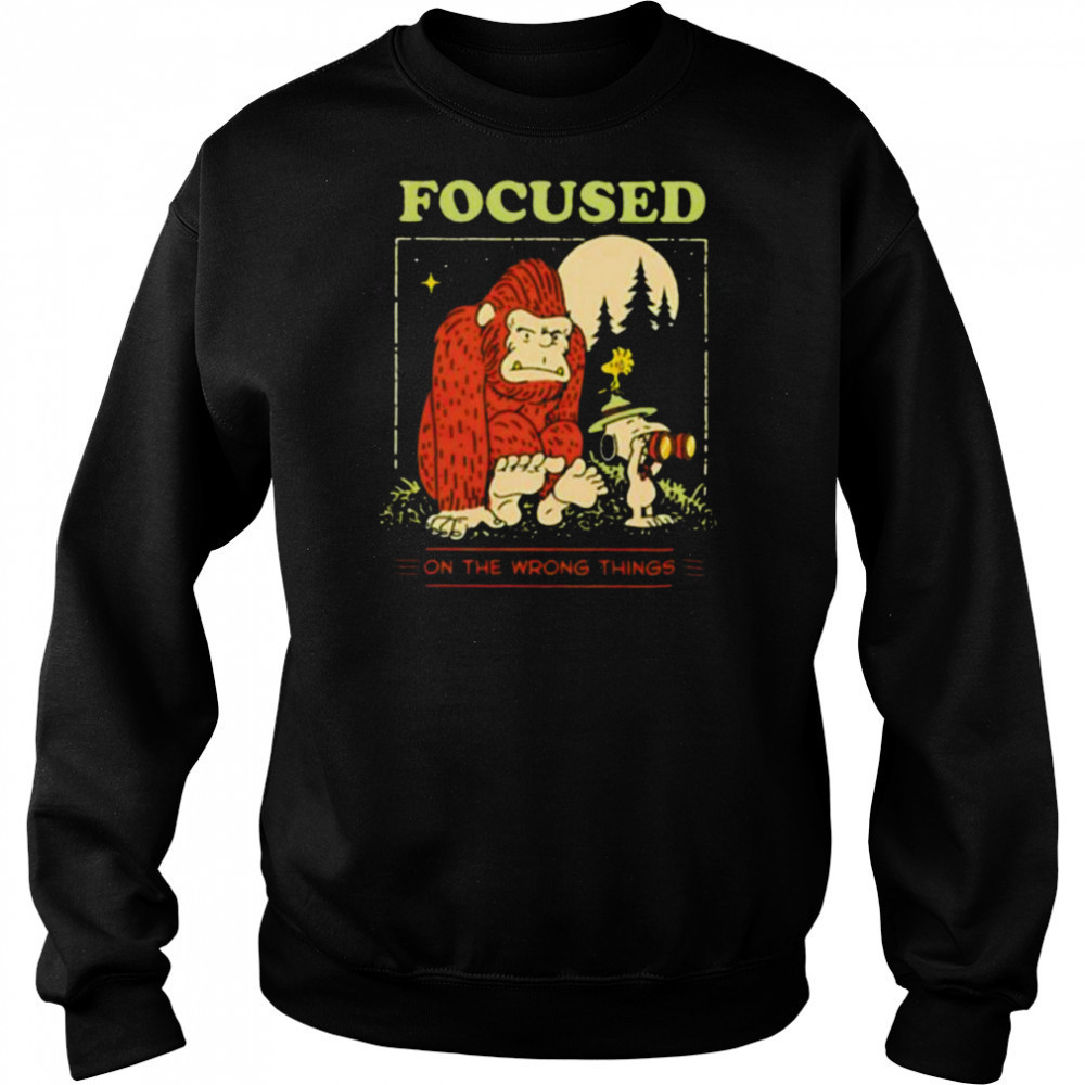 Snoopy and Woodstock and Bigfoot focused on the wrong things shirt Hoodie