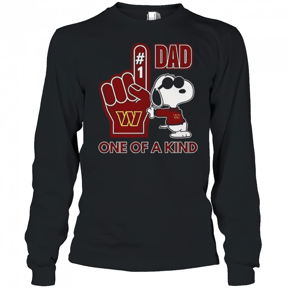 Snoopy Washington Commanders #1 DAD One Of A Kind T-Shirt Long Sleeved